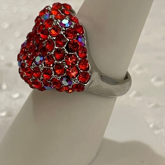 RARE Bath & Body Works Rhinestone Lips 💋 Ring Silver Plated. Sz 7! - Picture 5 of 11